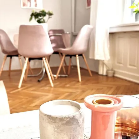 דירה Cozy Flat For 4-6 People, Andrassy Str -oktogon Area בודפשט