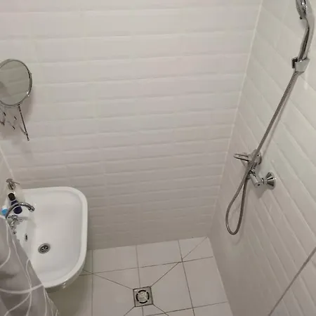 Cozy Flat For 4-6 People, Andrassy Str -oktogon Area * 布达佩斯