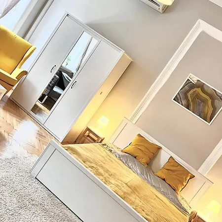 Cozy Flat For 4-6 People, Andrassy Str -oktogon Area 公寓 布达佩斯