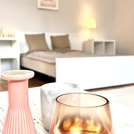 Apartment Cozy Flat For 4-6 People, Andrassy Str -oktogon Area *